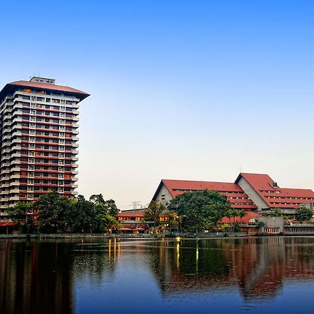 Holiday Villa Hotel & Suites Subang Subang Jaya Exterior photo The University of Sri Jayewardenepura