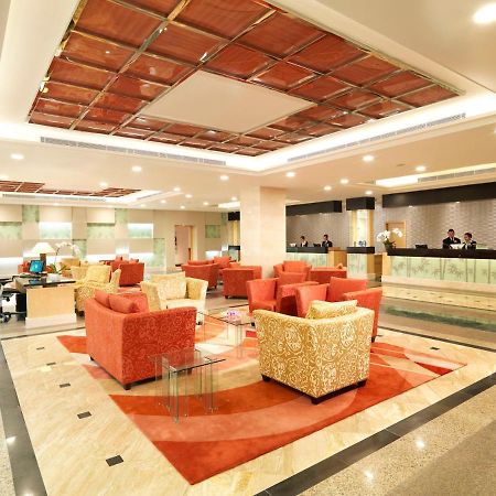 Holiday Villa Hotel & Suites Subang Subang Jaya Exterior photo Lobby