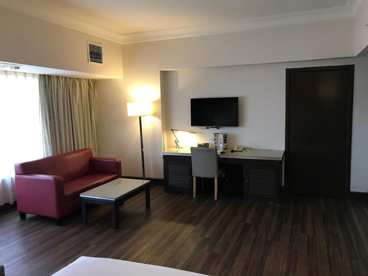 Holiday Villa Hotel & Suites Subang Subang Jaya Exterior photo Deluxe room