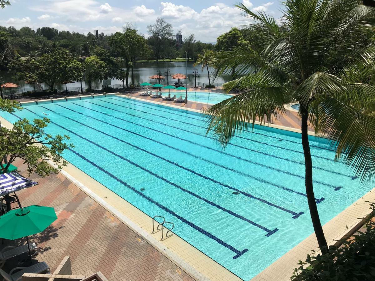 Holiday Villa Hotel & Suites Subang Subang Jaya Exterior photo Swimming pool at the Royal Thai Navy Academy